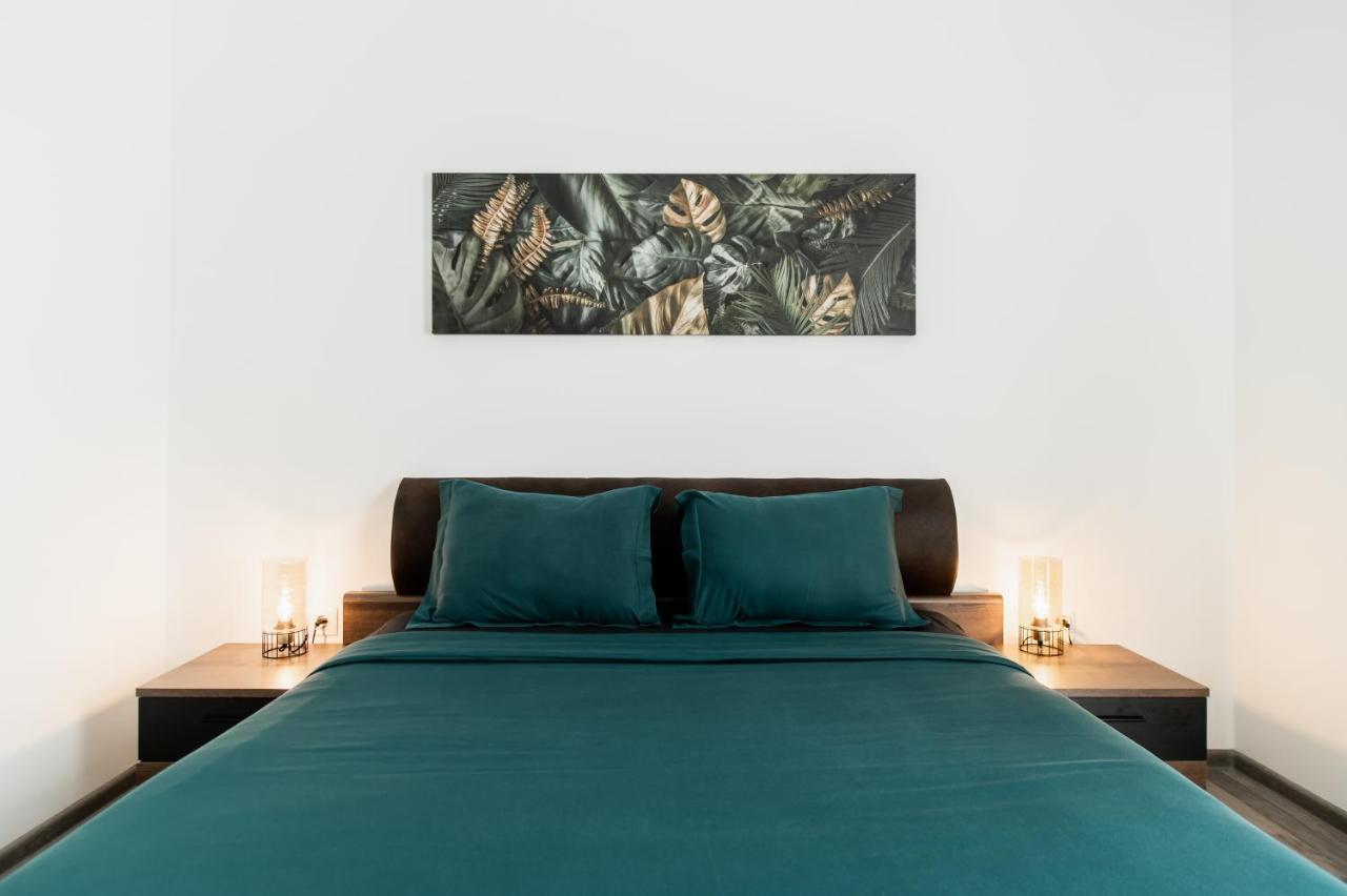 Skylark - Miami Studio With Terrace & Mountain View Appartamento Braşov